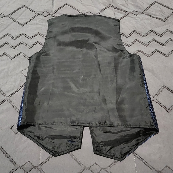 Boys suit vest - Picture 3 of 4